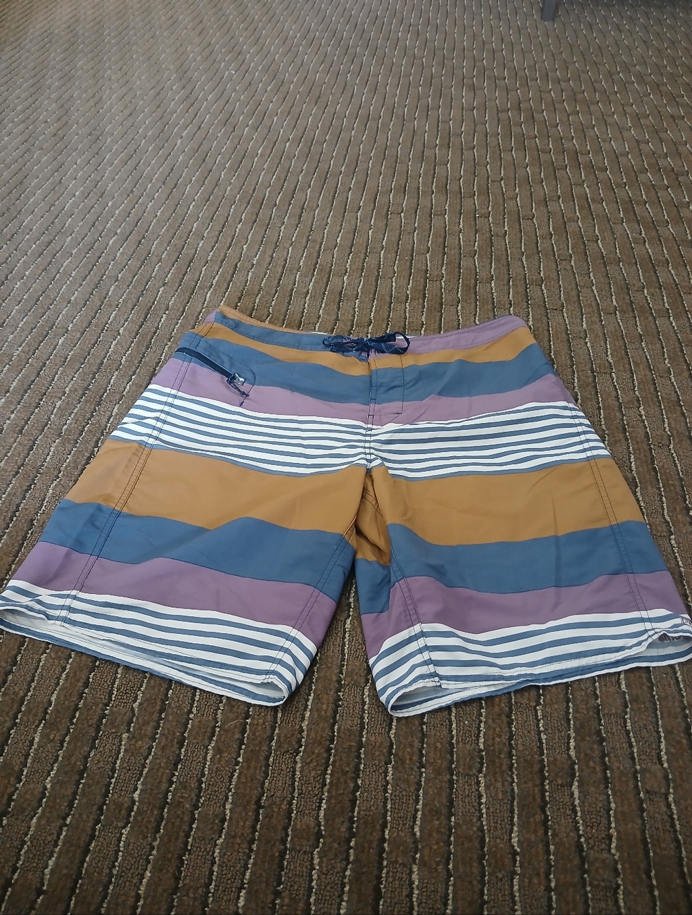 Patagonia Wavefarer Engineered Board Shorts Men's Size 36